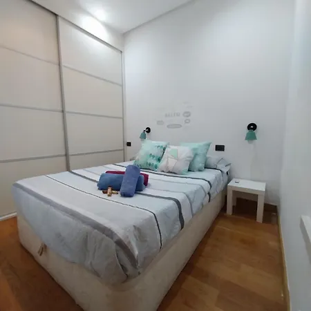 Pleno Centro, Terraza, Principe, 5 Min Casco Vello Y Estacion Ave * Vigo